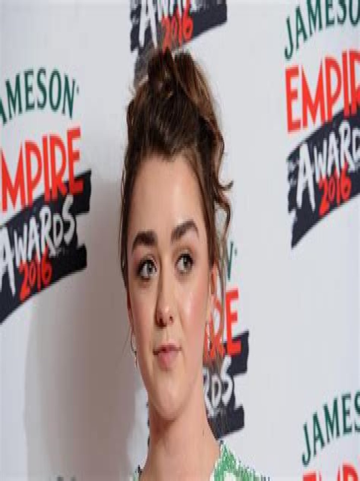 Maisie Williams Net Worth – How Much is Williams Worth?