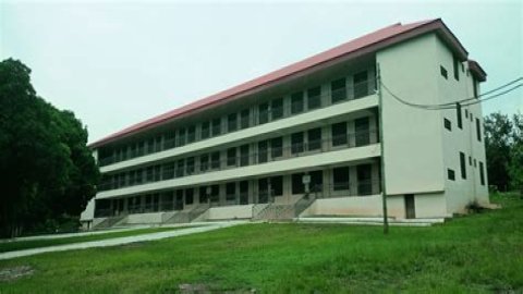 Which university is in Agogo?